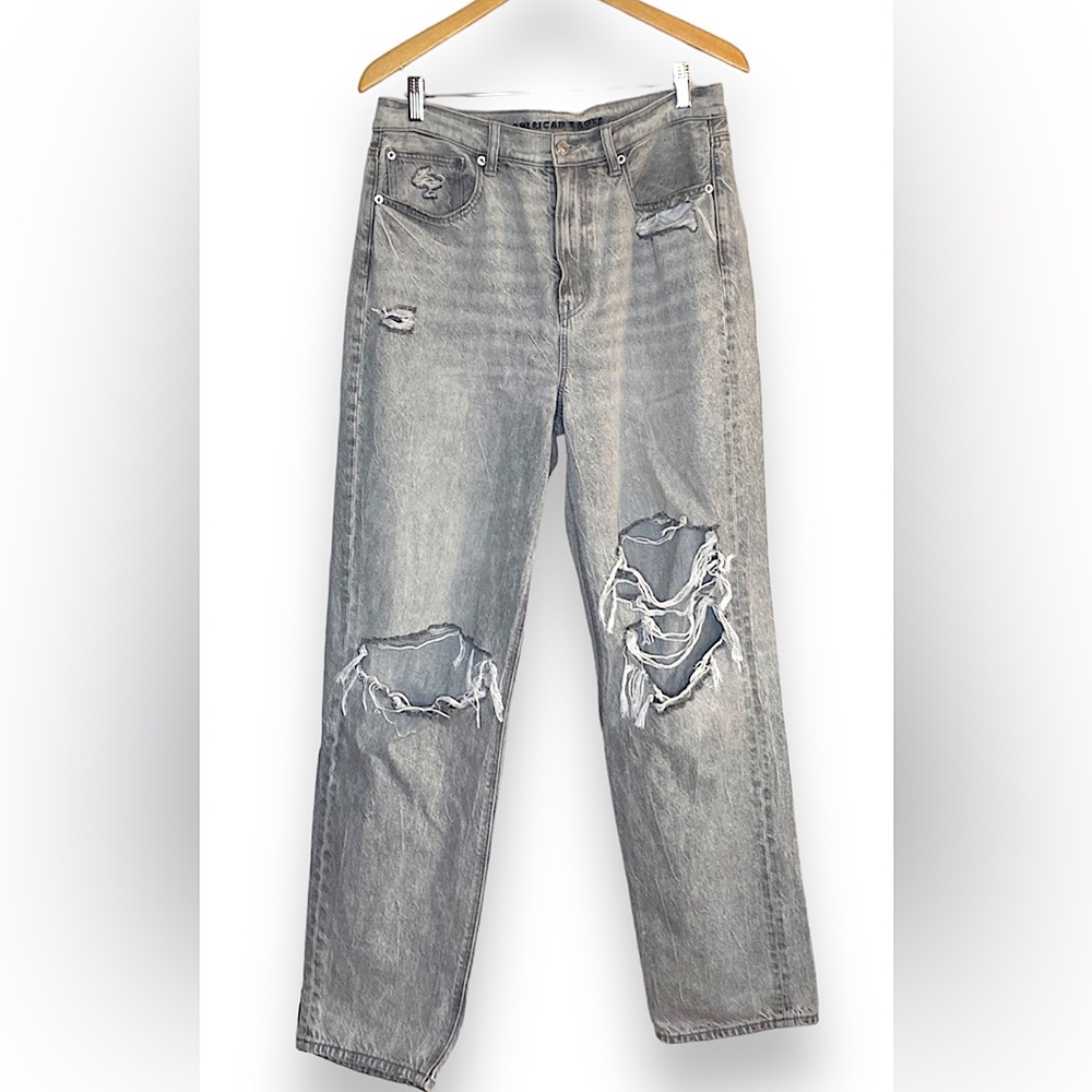 American Eagle gray destroyed jeans